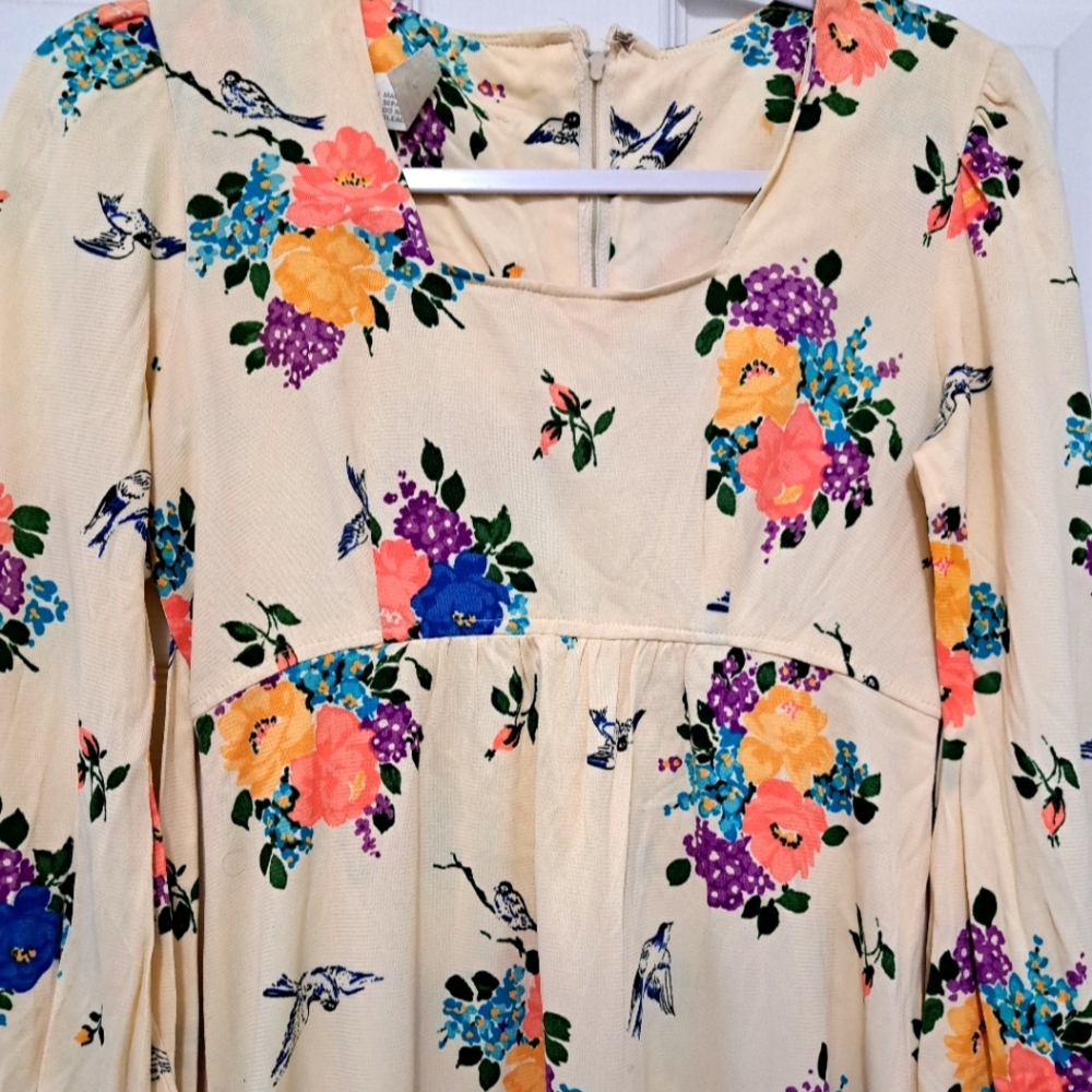 Beautiful vintage spring maxi dress